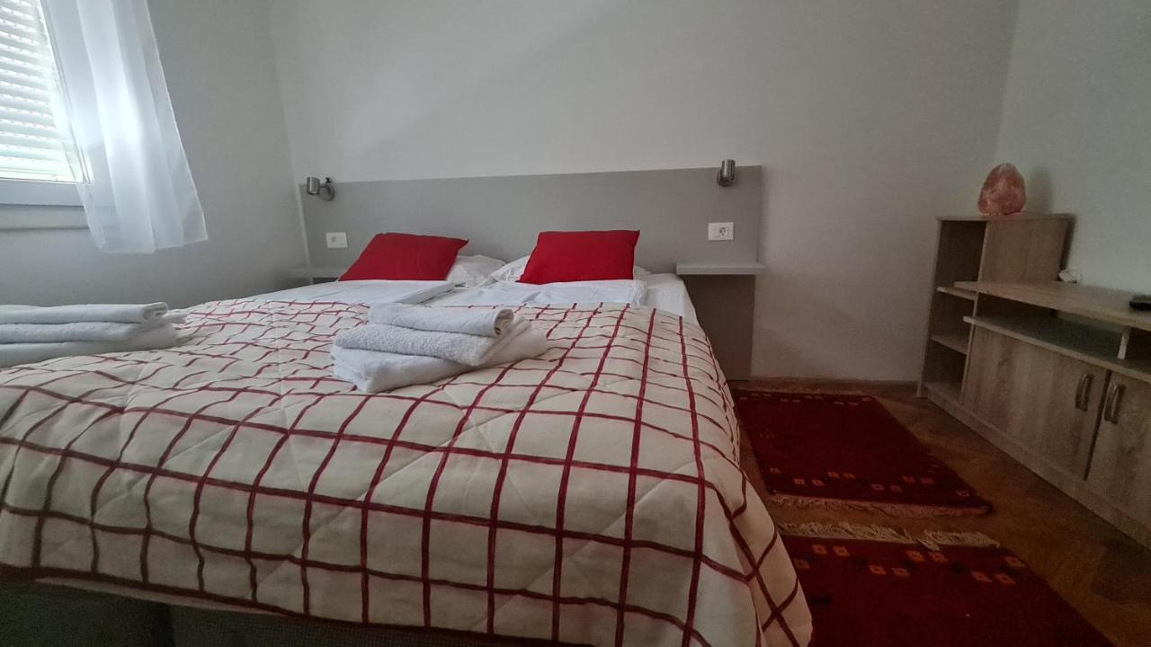 Ferienwohnung Sara Mostar Exterior foto